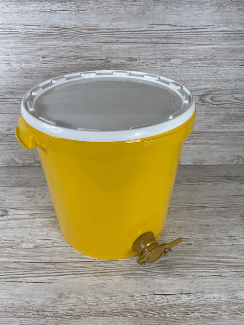Lebensmittelechter Abfüll-Hobbock für 40 kg Honig mit montiertem Quetschhahn von Imkereibedarf Altools
