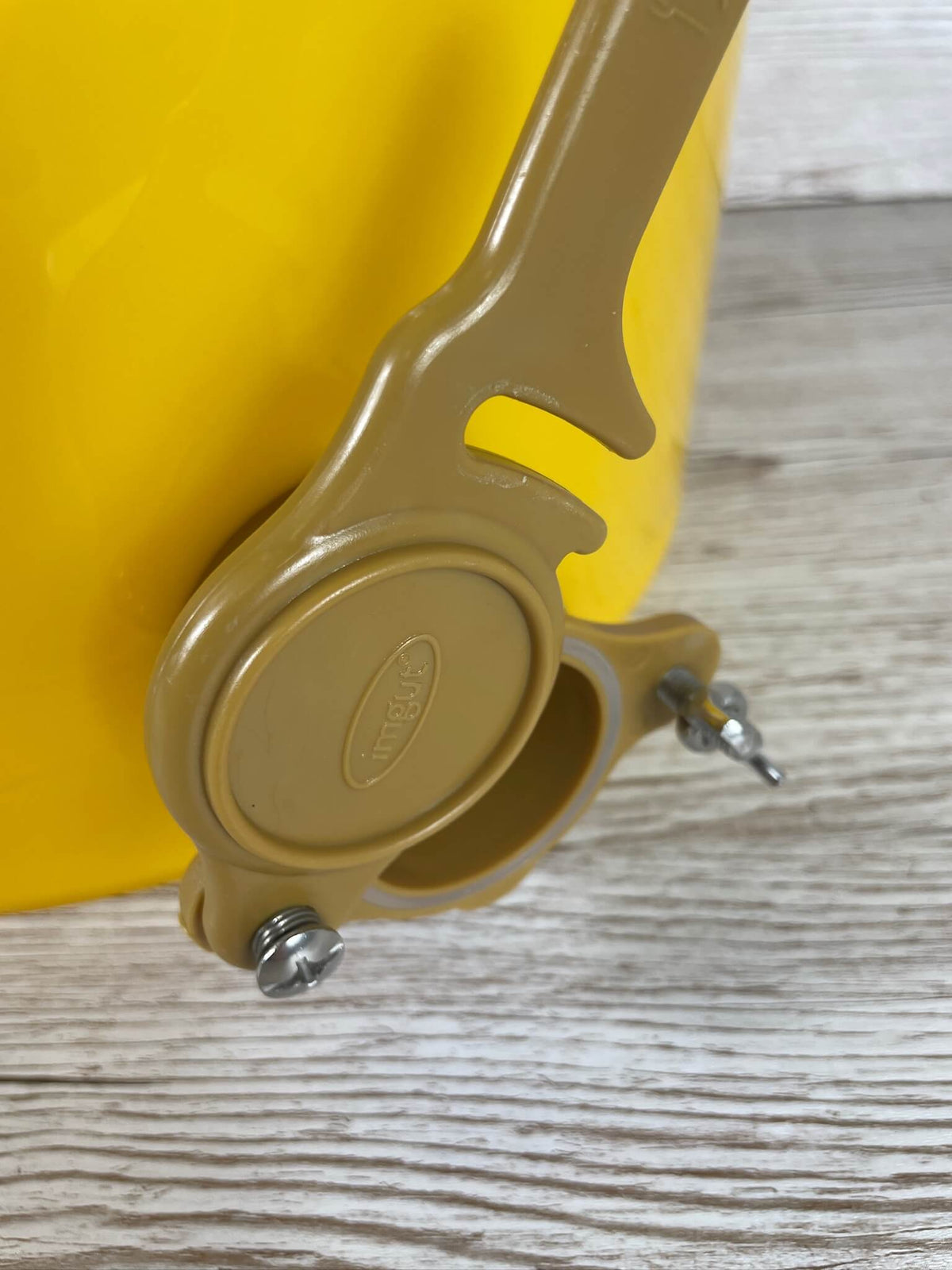Germerott Abfülleimer 40 Kg Profi – Mit Quetschhahn Und Edelstahlfront, Für Honig, Lebensmittelecht Honig Abfülleimer Germerott Abfülleimer 40 Kg Profi – Mit Quetschhahn Und Edelstahlfront, Für Honig, Lebensmittelecht Honig Abfülleimer
