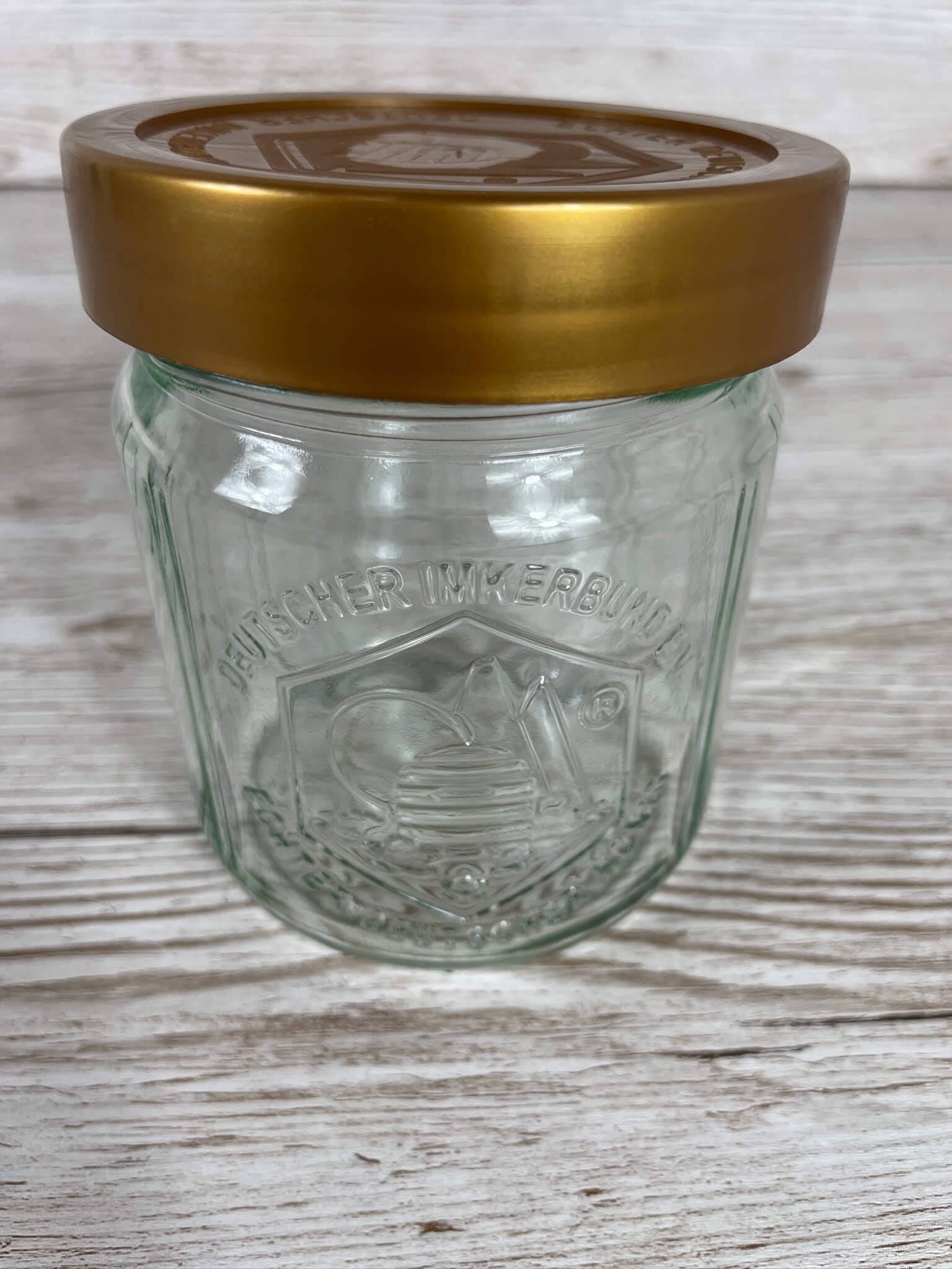 Original DIB Honigglas 500g mit goldfarbenem Kunststoffdeckel und Bienenkorb-Prägung